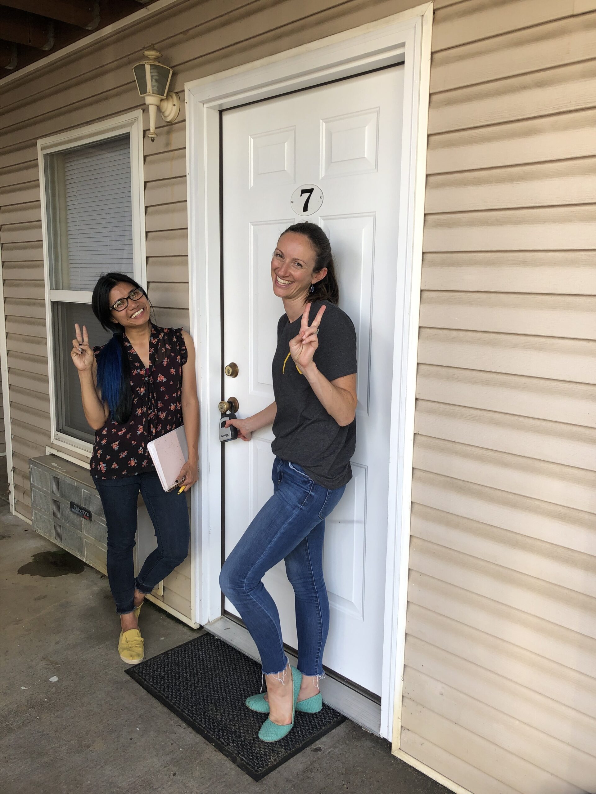 apartment hunting.JPG
